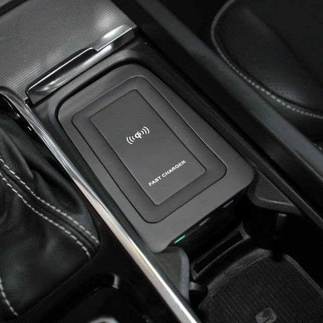 Car wireless charger For volvo XC90 NEW XC60 S90 V90 2018 2019 Special mobile phone charging plate car accessories v60