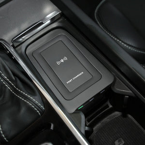 Car wireless charger For volvo XC90 NEW XC60 S90 V90 2018 2019 Special mobile phone charging plate car accessories v60